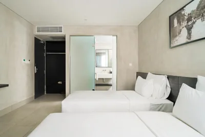 Happy Nest Above — Triple E Hotel Metro Ben Thanh
